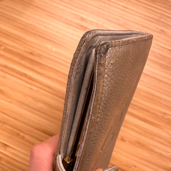 Authentic Chanel Caviar CC wallet in metallic - Picture 12 of 16